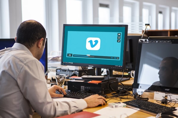 How to Make Use of A Vimeo Downloader